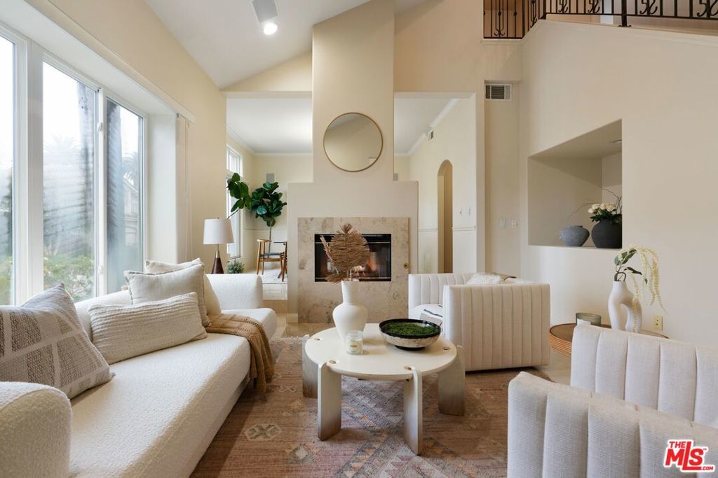 Photo of Listing #25512923