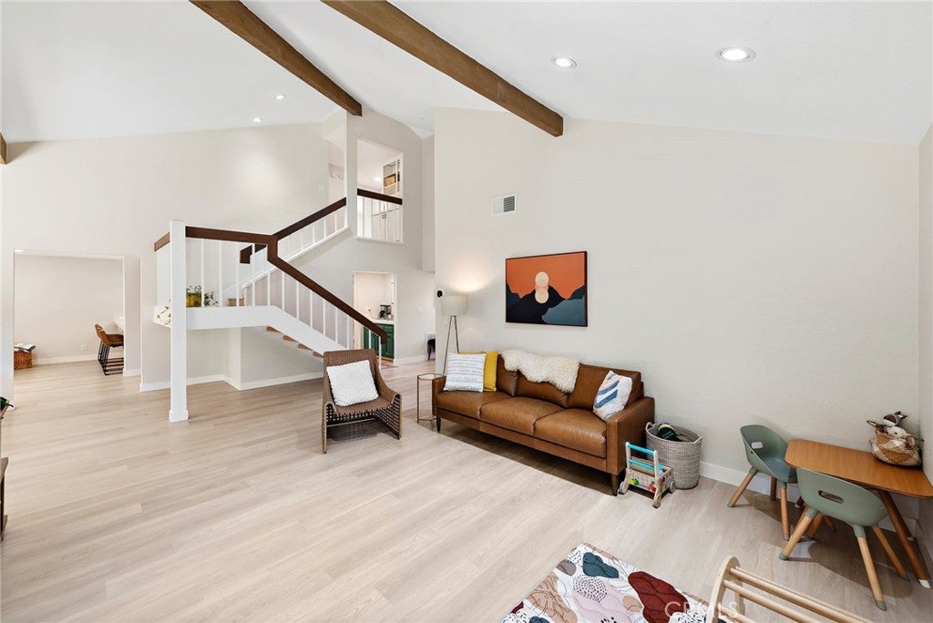 Photo of Listing #OC25061163