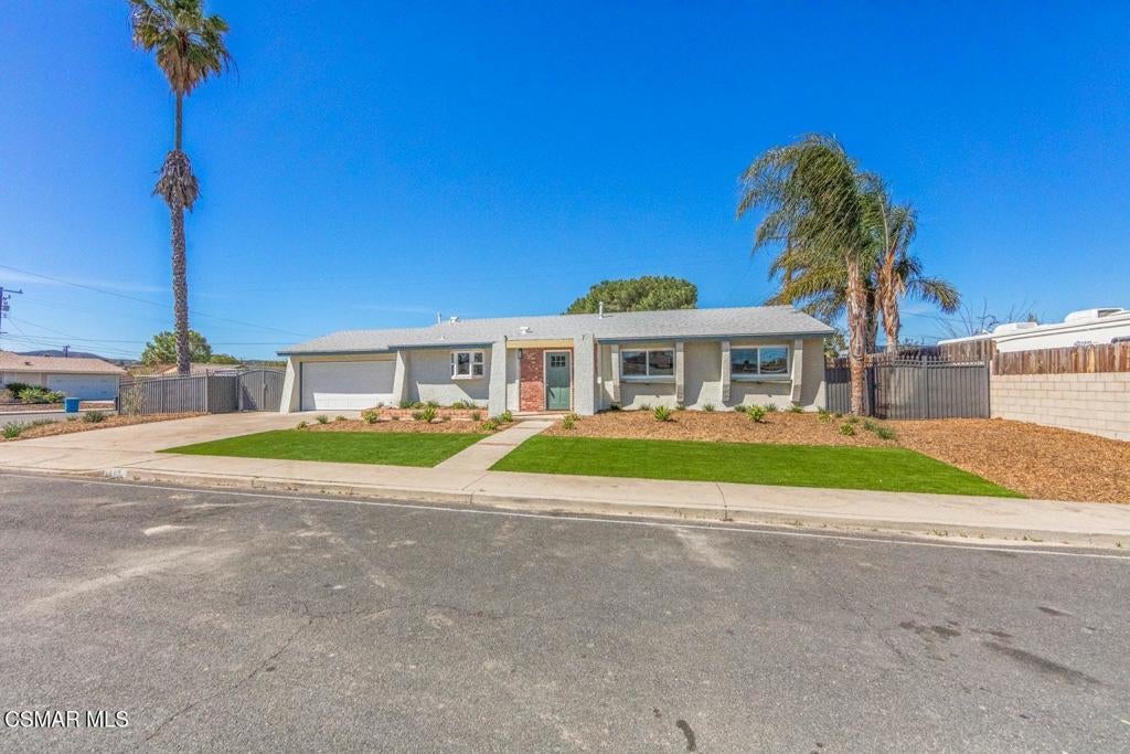 Photo of Listing #225001361