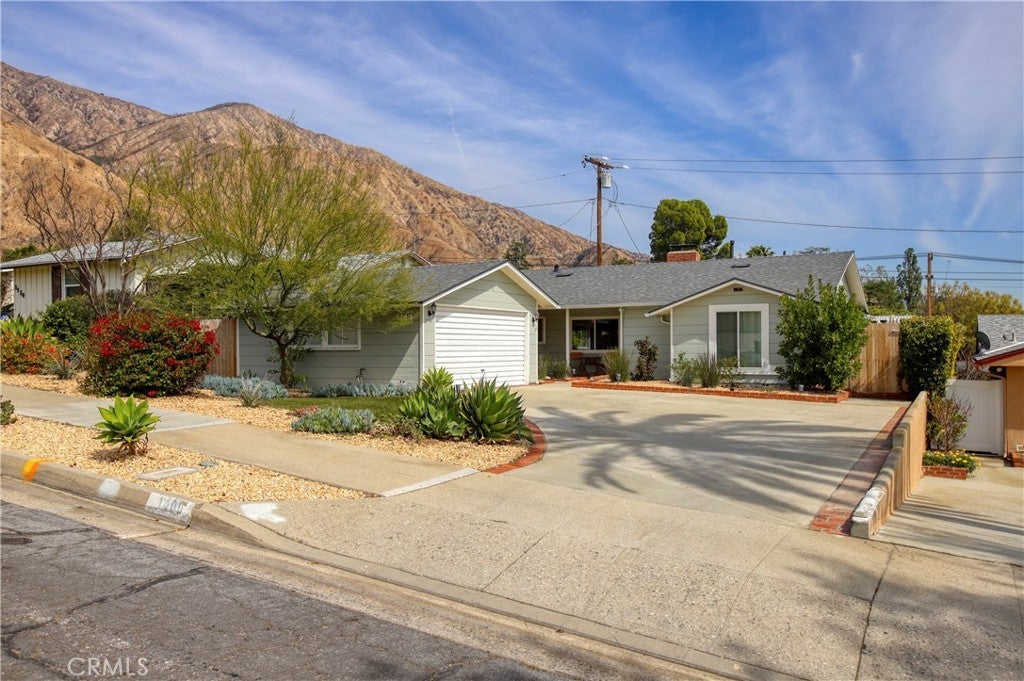 Photo of Listing #SR25060260