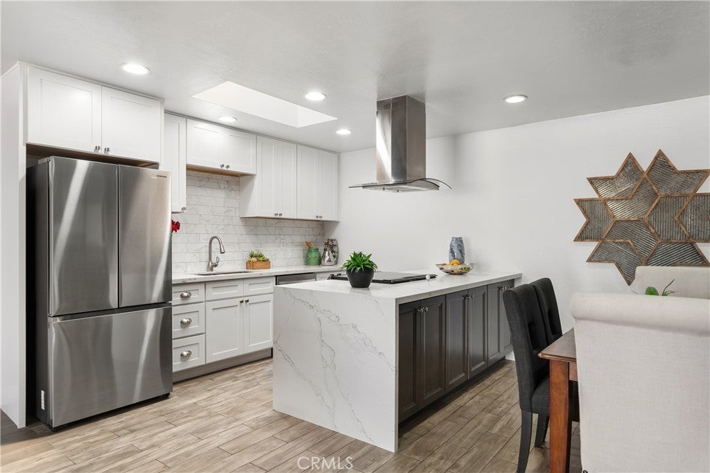 Photo of Listing #OC25051109