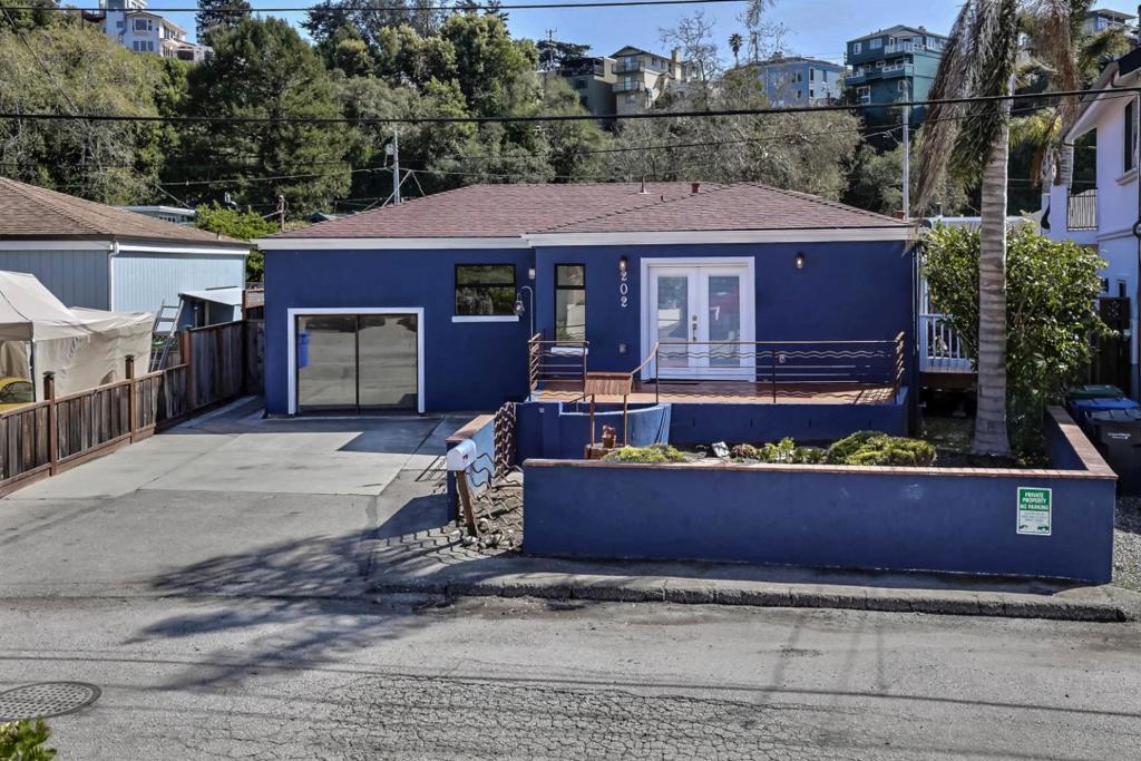 Photo of Listing #ML81998846