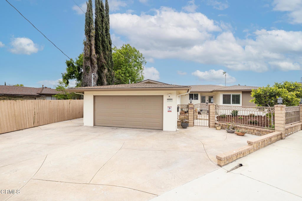 Photo of Listing #V1-28805