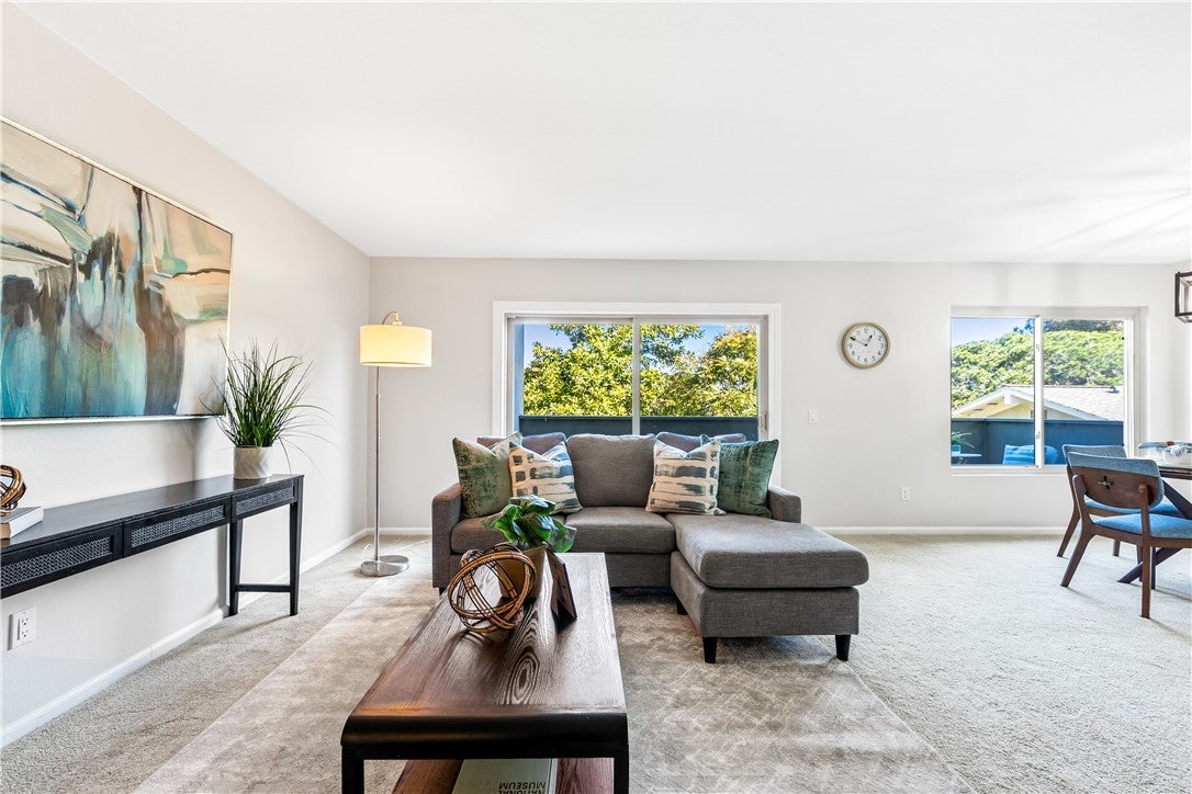 Photo of Listing #OC25049536