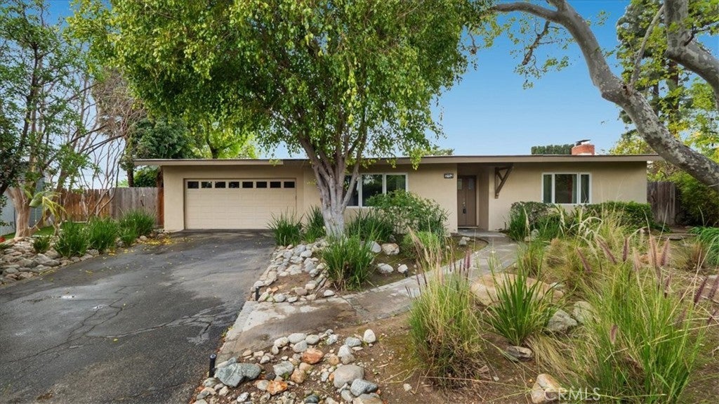 Photo of Listing #CV25054140