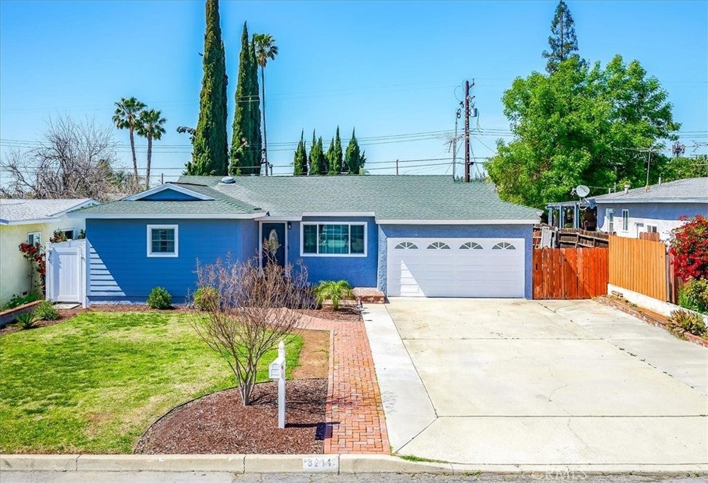 Photo of Listing #CV25061159