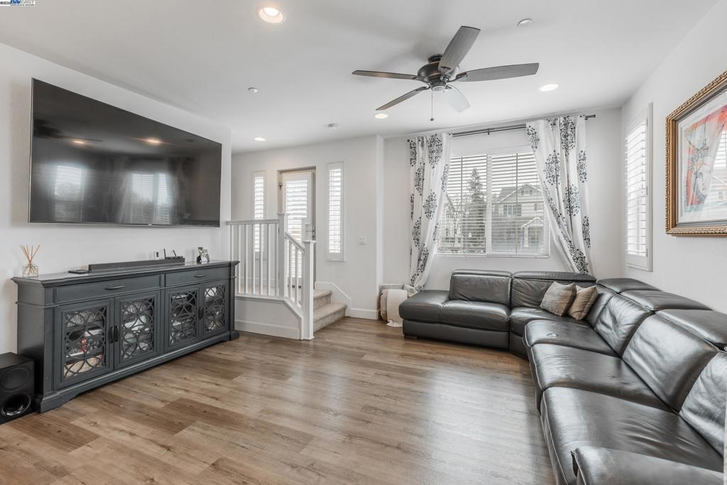 Photo of Listing #41090251