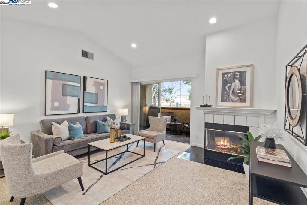 Photo of Listing #41090252