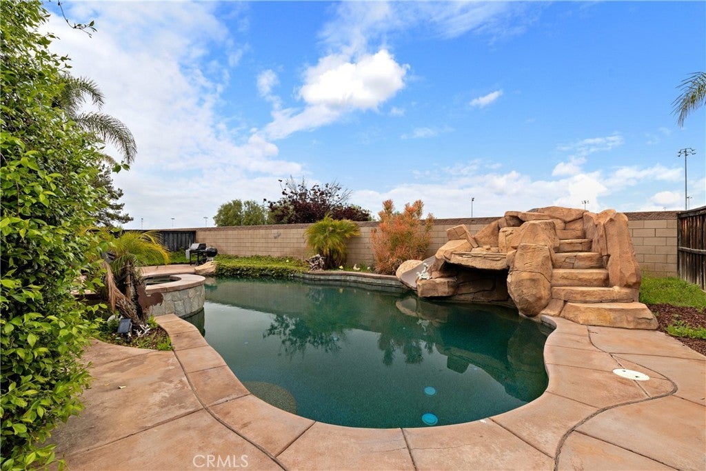 Photo of Listing #SW25061963