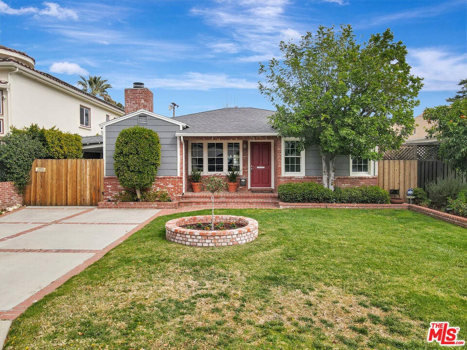 Photo of Listing #25483287