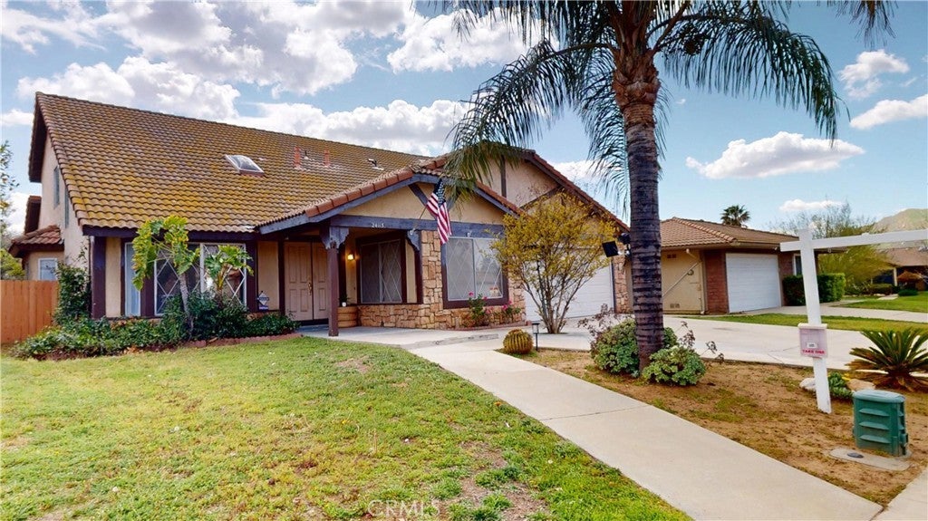 Photo of Listing #IV25031545