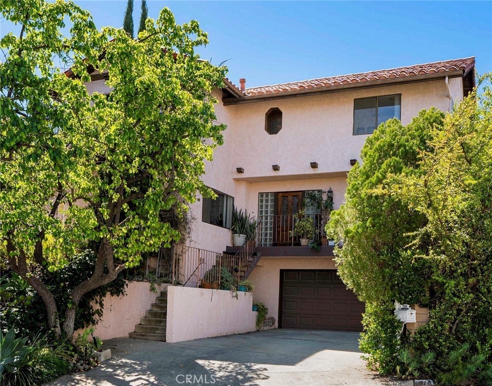 Photo of Listing #SR25054174