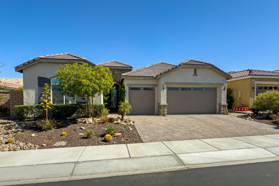 Photo of Listing #219126950DA