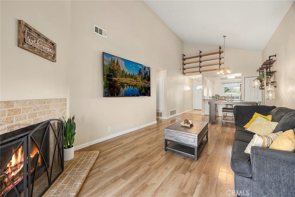 Photo of Listing #PW25014477