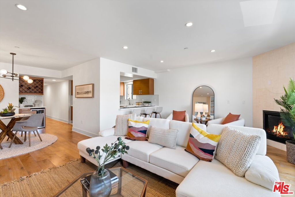 Photo of Listing #25512465