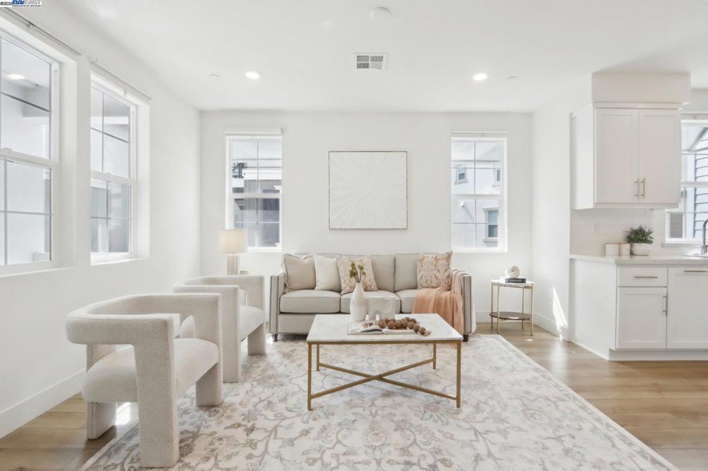 Photo of Listing #41090294