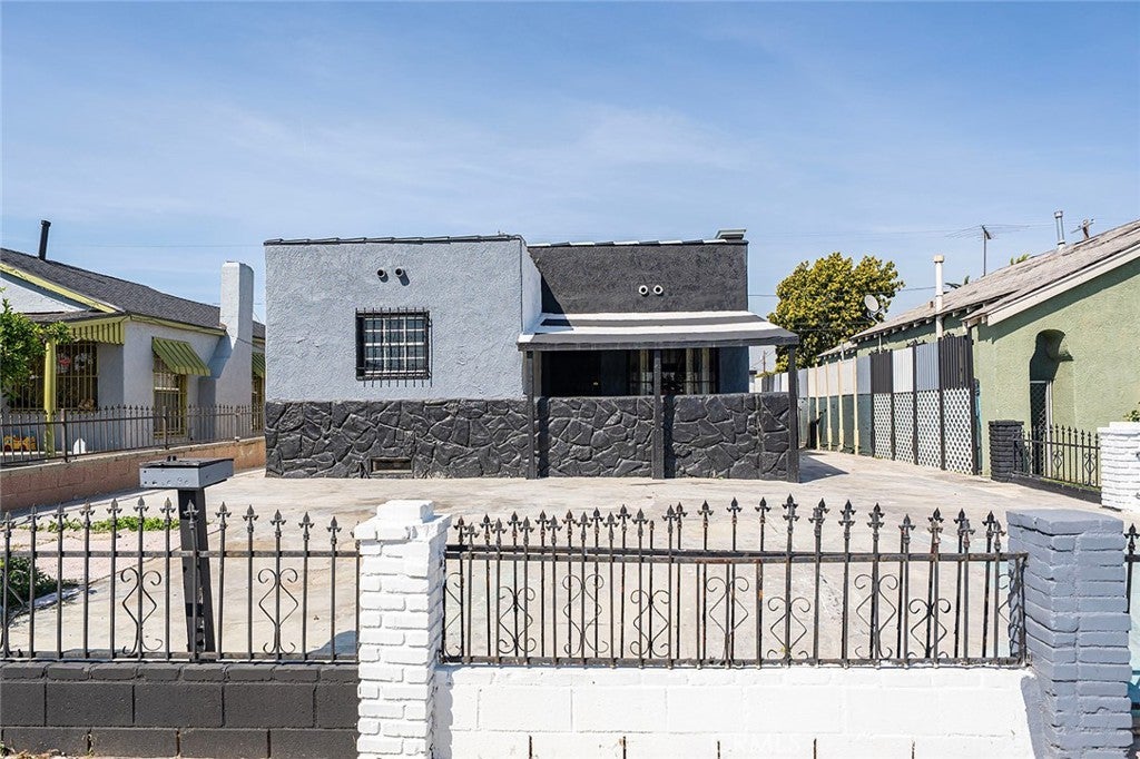 Photo of Listing #CV25045141