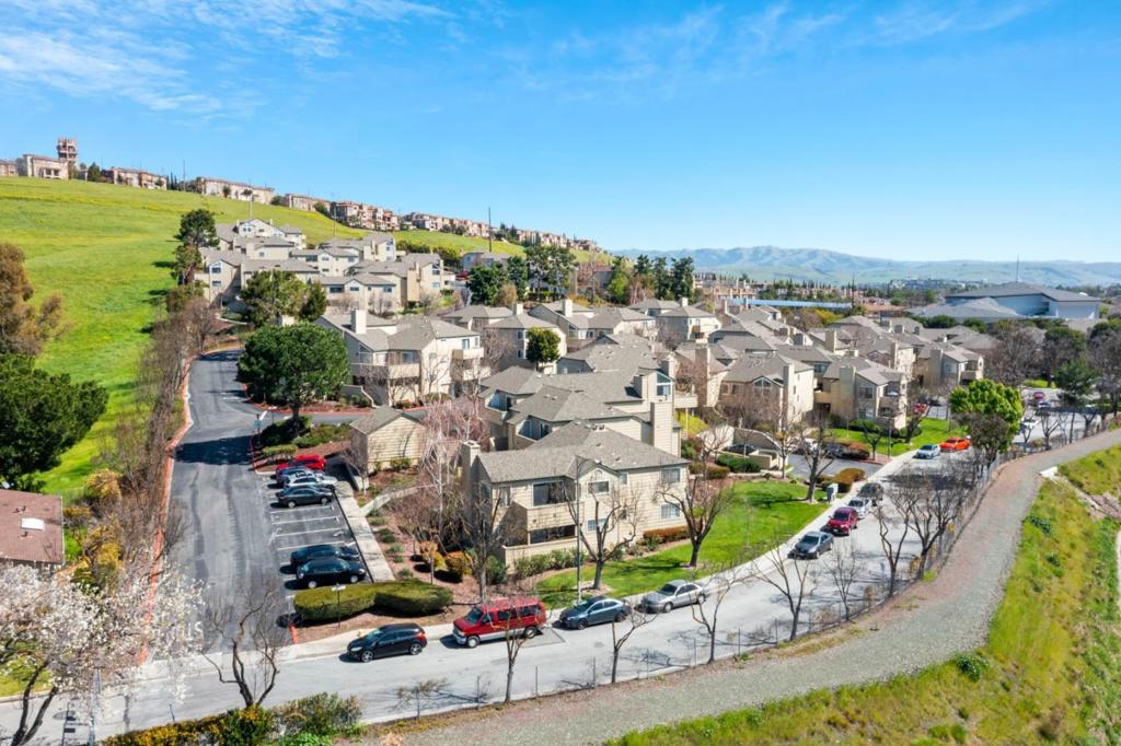 Photo of Listing #ML81994395