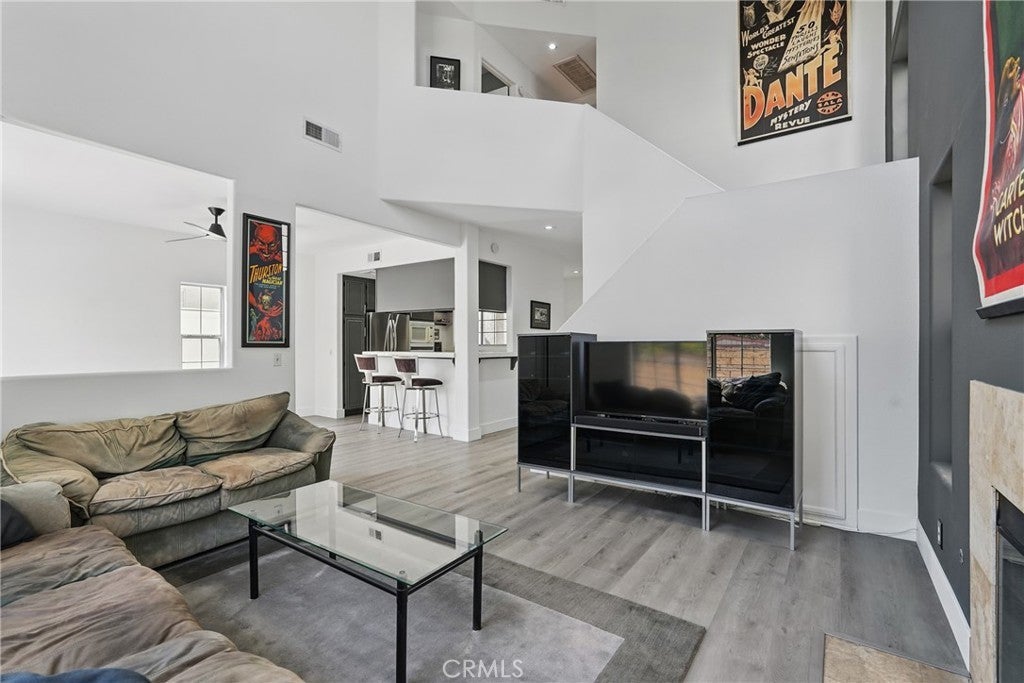 Photo of Listing #SR25061402