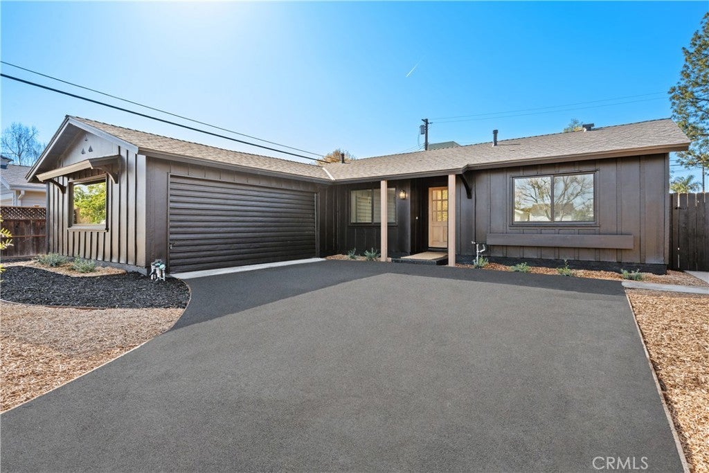 Photo of Listing #SR25062390