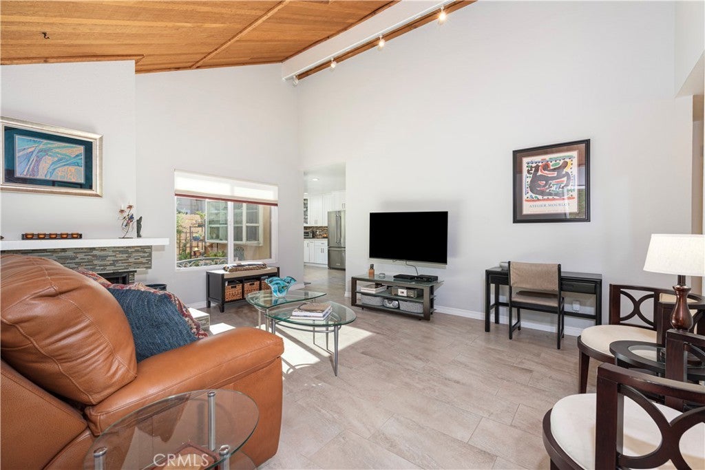 Photo of Listing #OC25062352