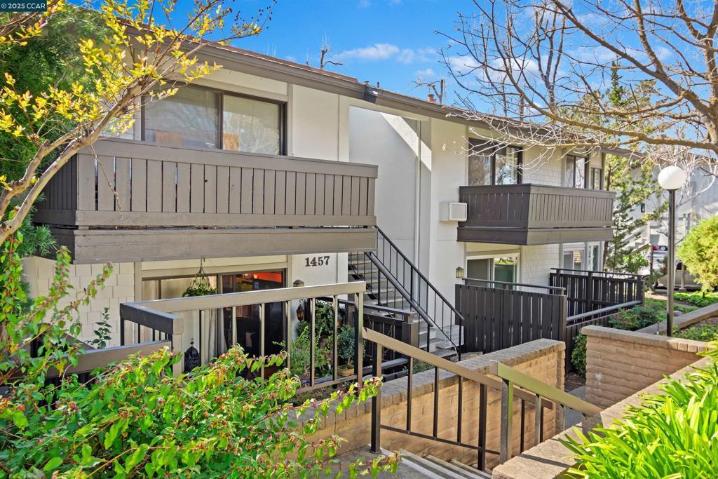 Photo of Listing #41090353