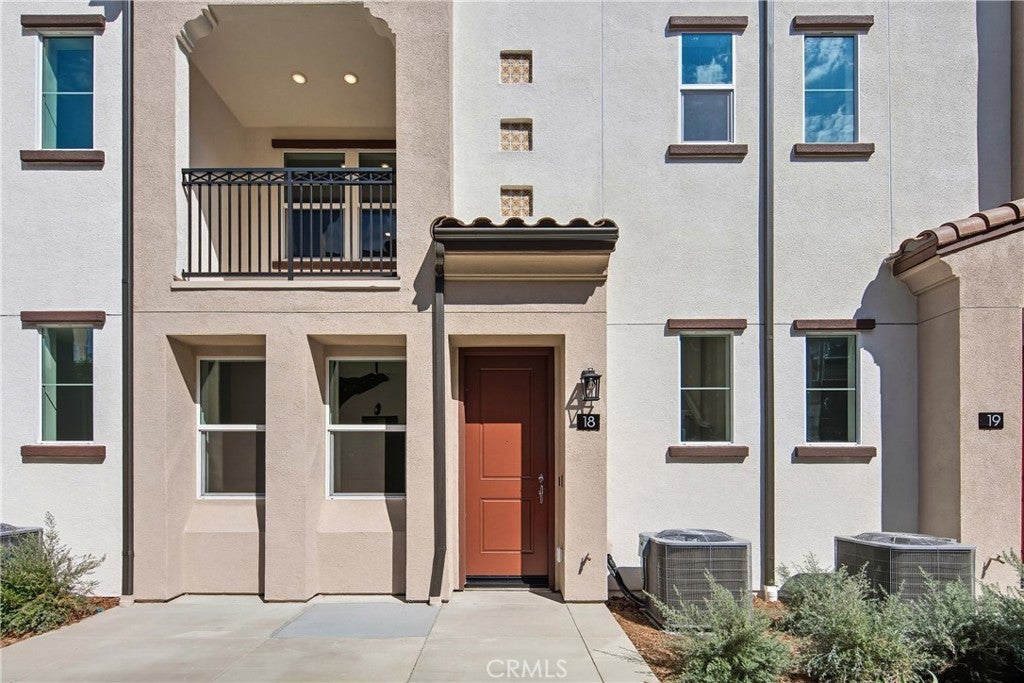 Photo of Listing #OC25061583