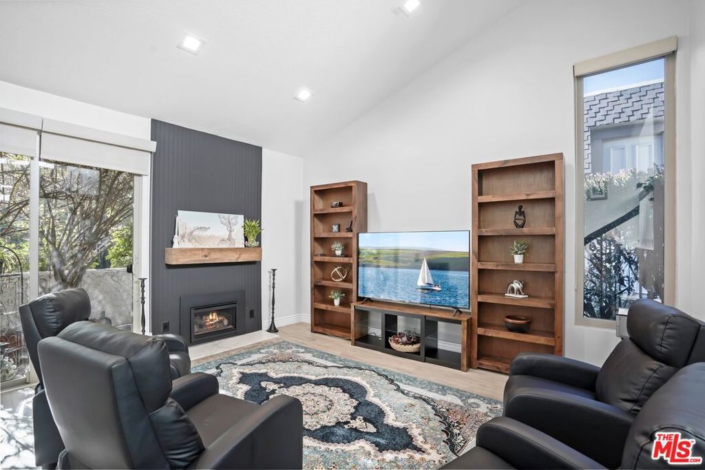 Photo of Listing #25515003