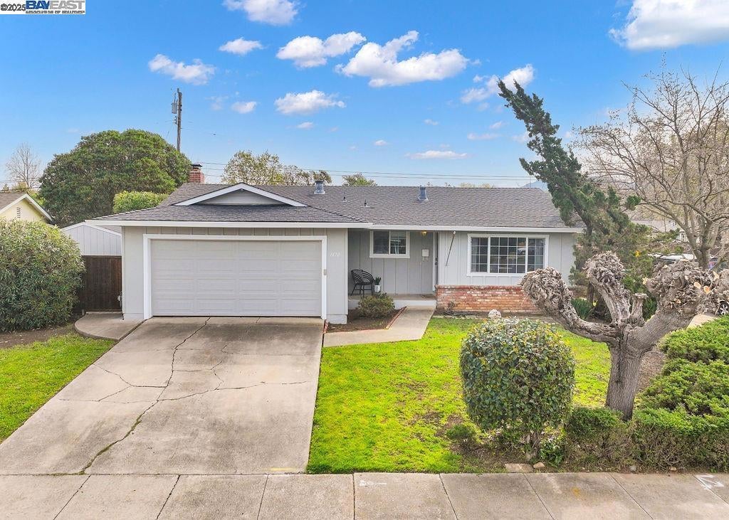 Photo of Listing #41090376