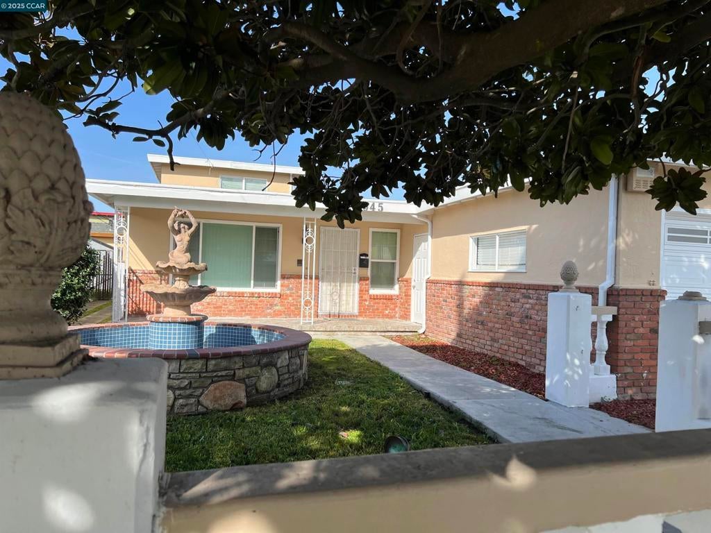 Photo of Listing #41090382