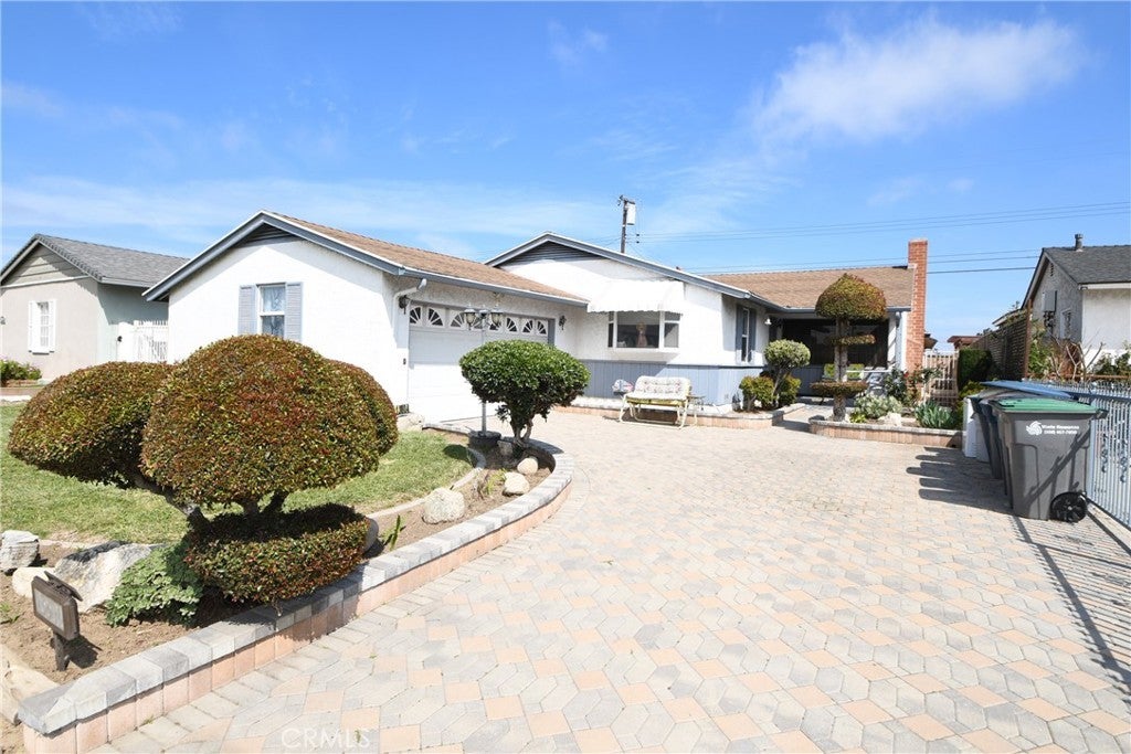 Photo of Listing #SB25059841