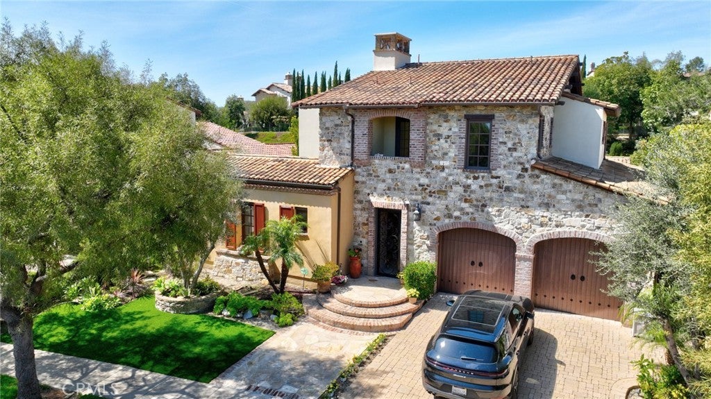 Photo of Listing #OC25062621