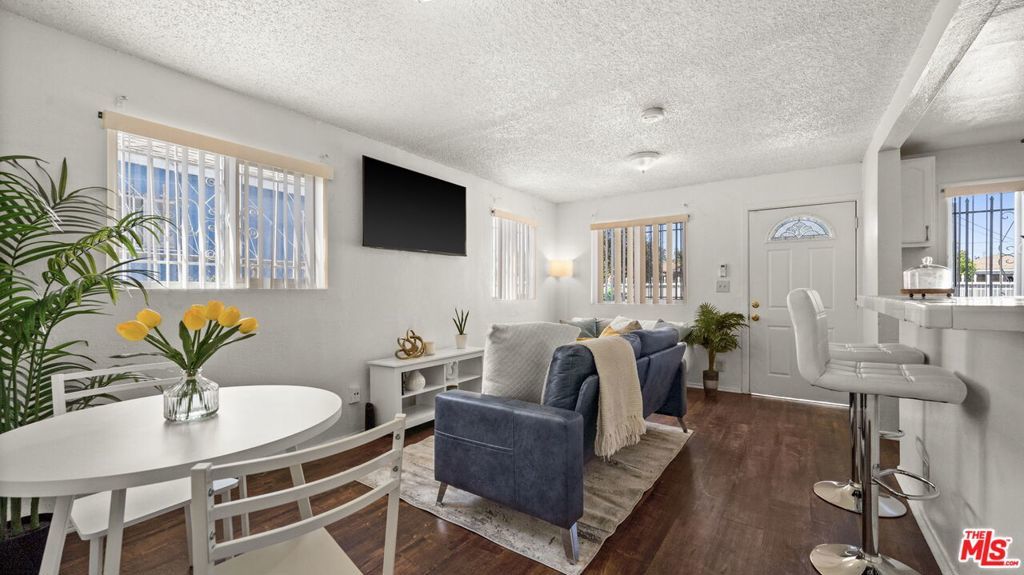 Photo of Listing #25514303