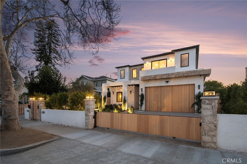 Photo of Listing #SR25059631