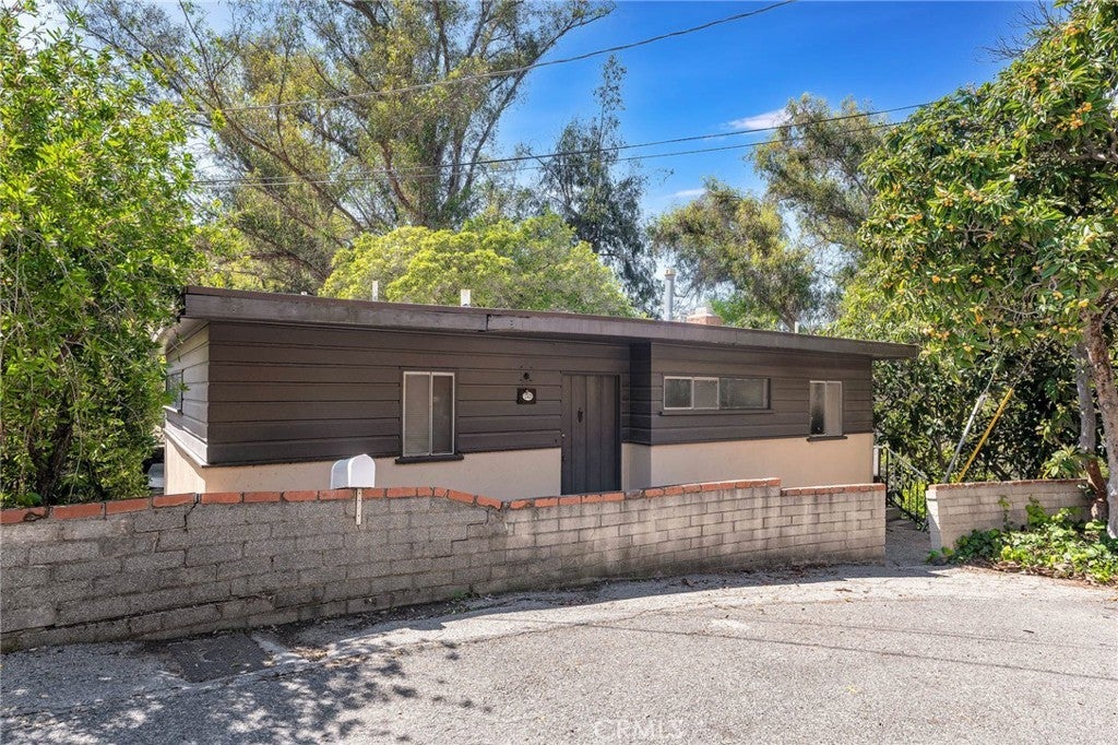 Photo of Listing #SR25059820