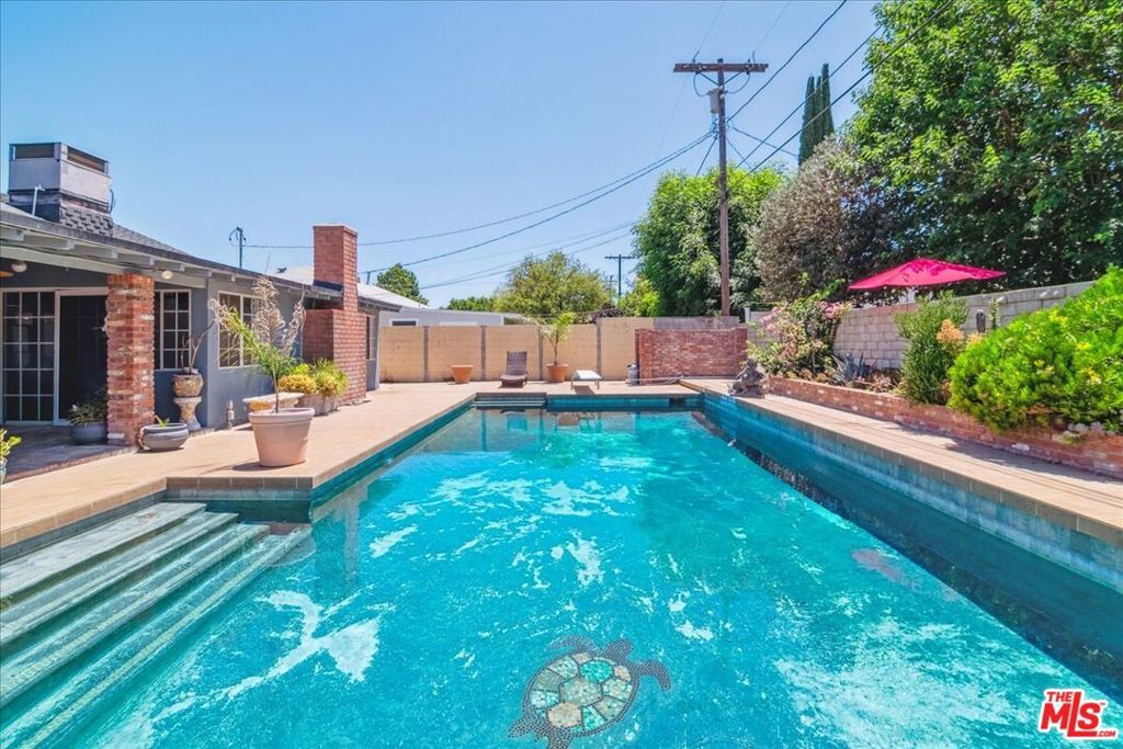 Photo of Listing #25514877