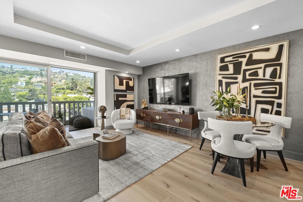 Photo of Listing #25514063