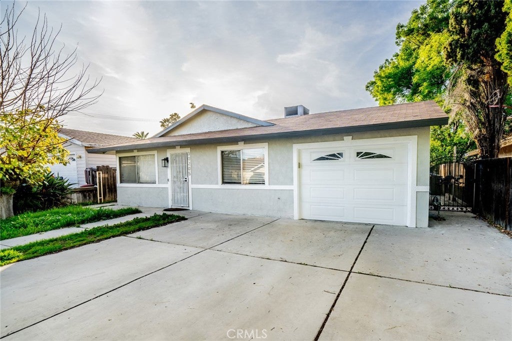 Photo of Listing #IV25063050