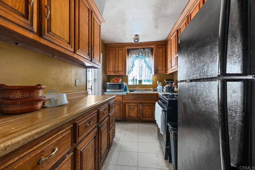 Photo of Listing #PTP2502100