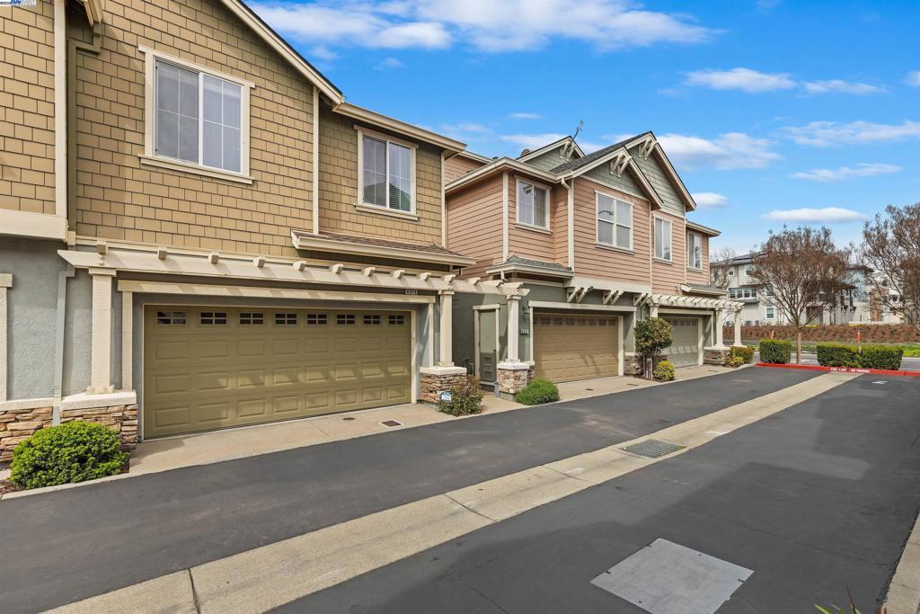 Photo of Listing #41090495