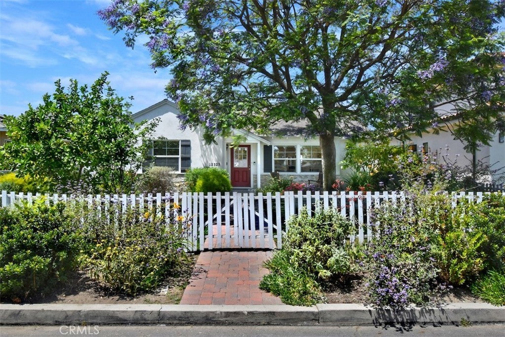 Photo of Listing #SR25062518