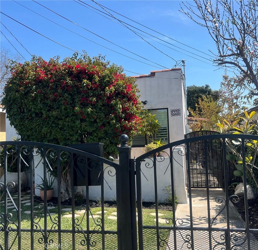 Photo of Listing #DW25063257