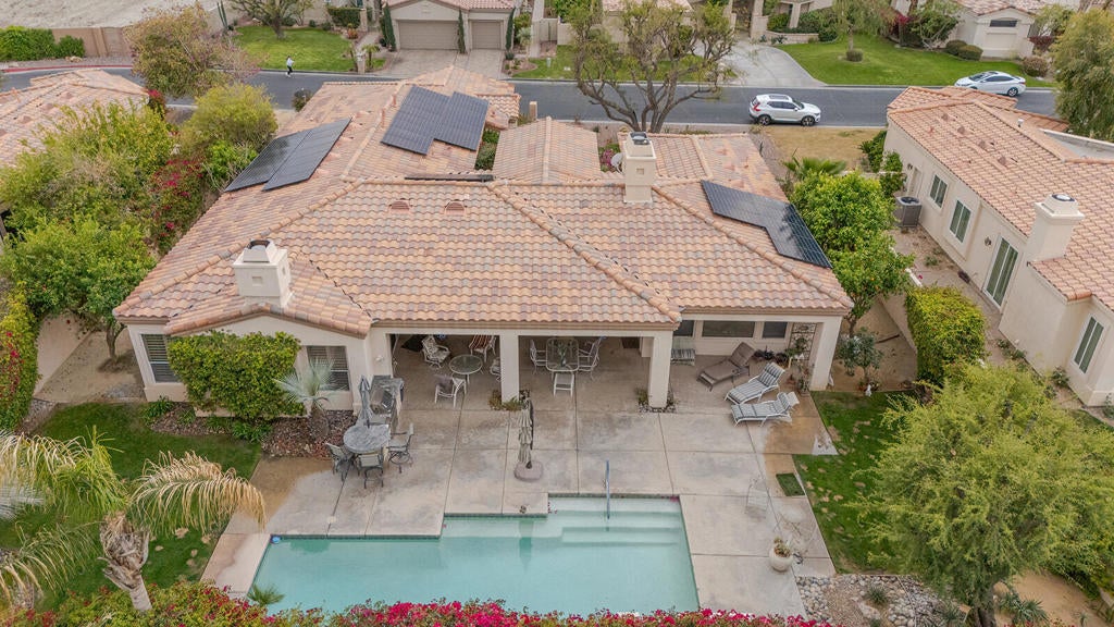 64 Laken Lane, Palm Desert