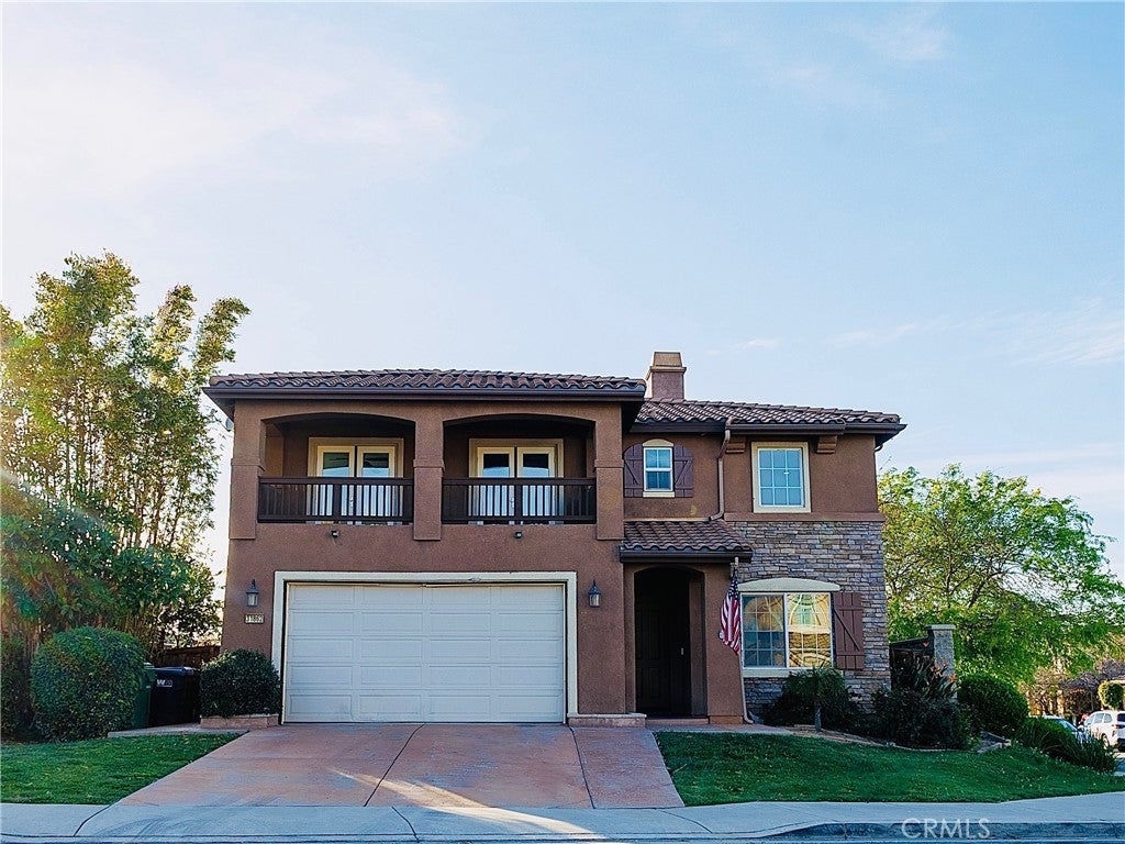 Photo of Listing #IV25063595