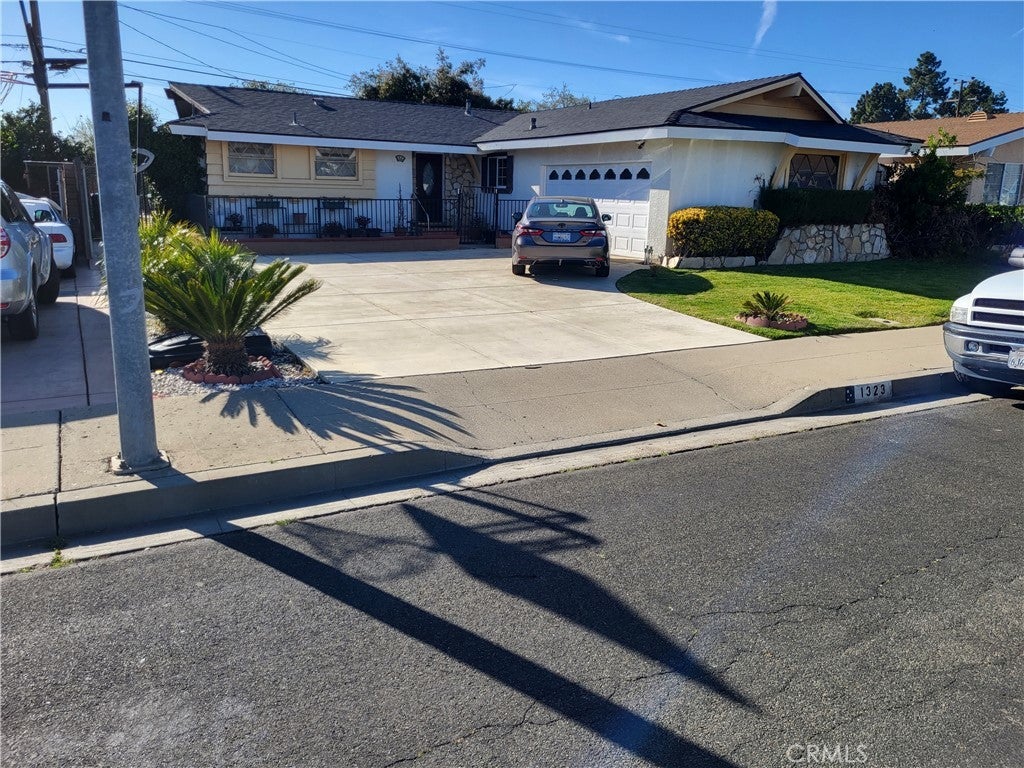 Photo of Listing #PI25063430