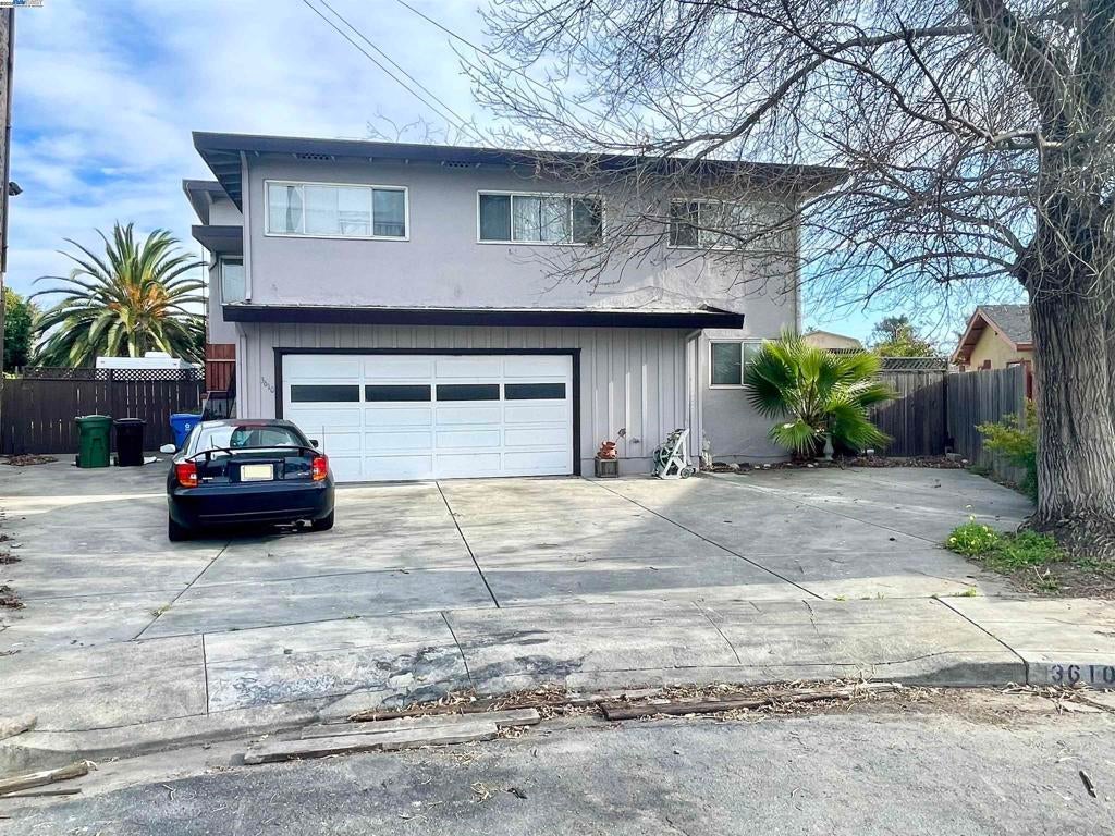 Photo of Listing #41090557