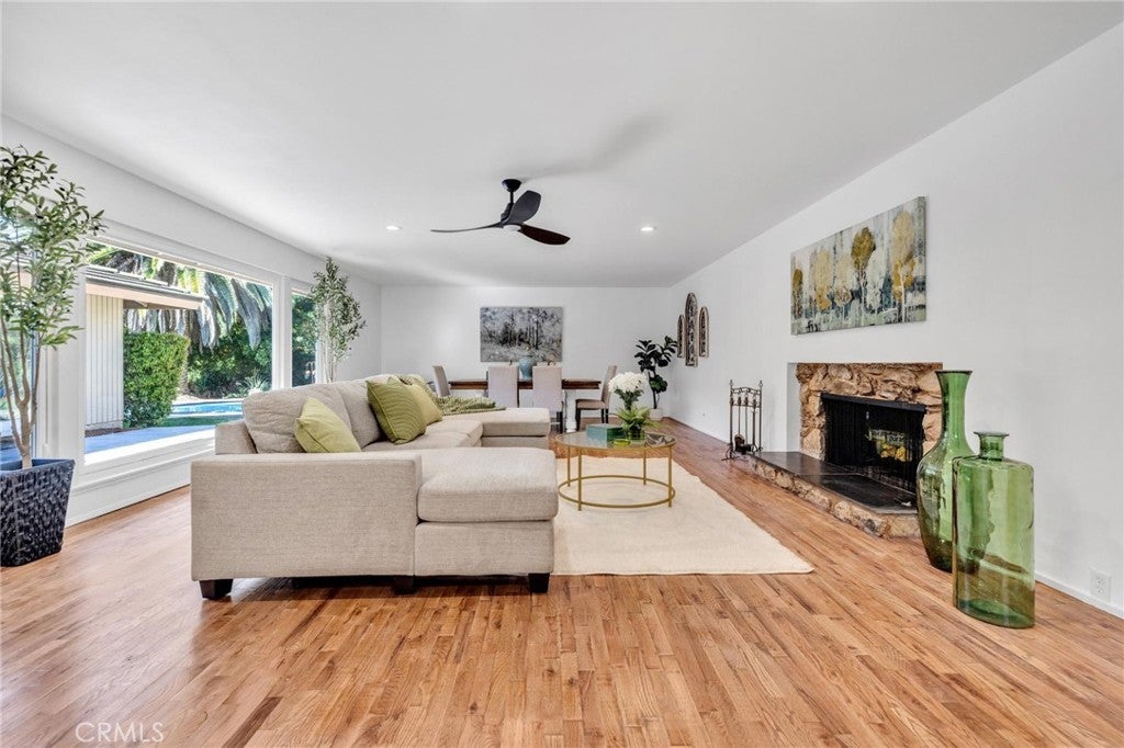 Photo of Listing #PW25062575