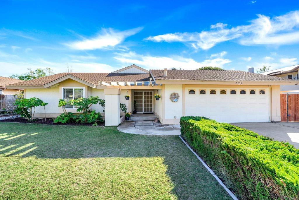 Photo of Listing #PTP2502112