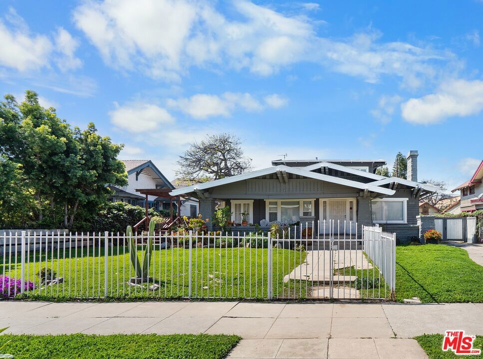 Photo of Listing #25515607