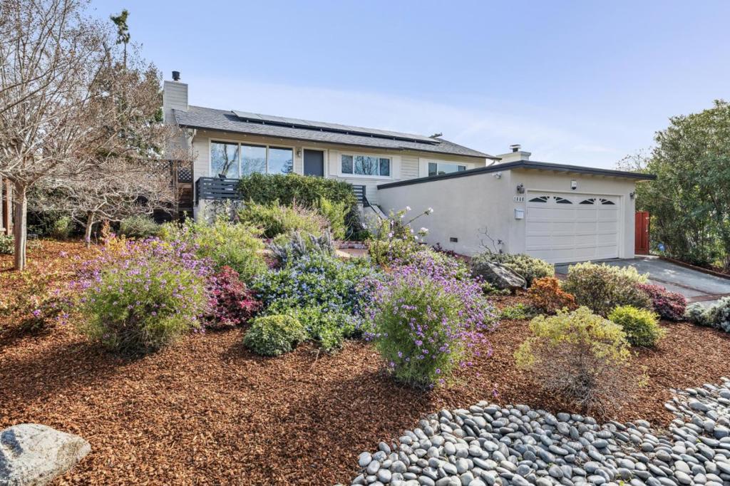 Photo of Listing #ML81999253